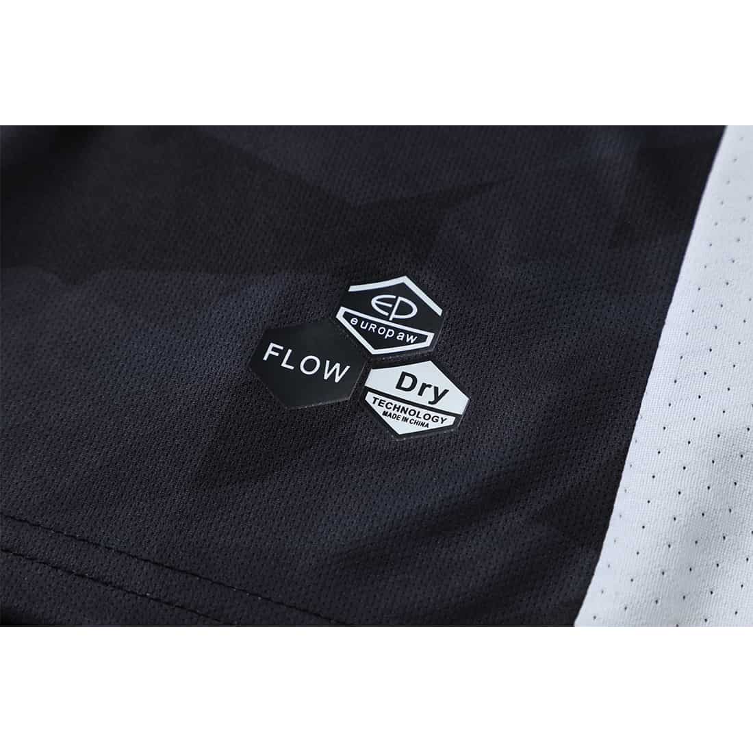 Футбольна форма Europaw 027 чорно-біла Футбольна форма Europaw 027 чорно-біла